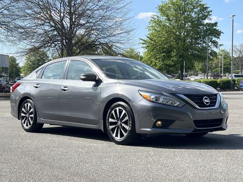 Used 2016 Nissan Altima 2.5 SL w/ 2.5 Technology Package image 25
