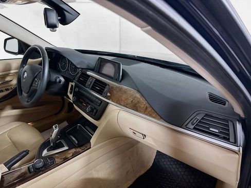 Used 2013 BMW 320i xDrive Sedan image 29