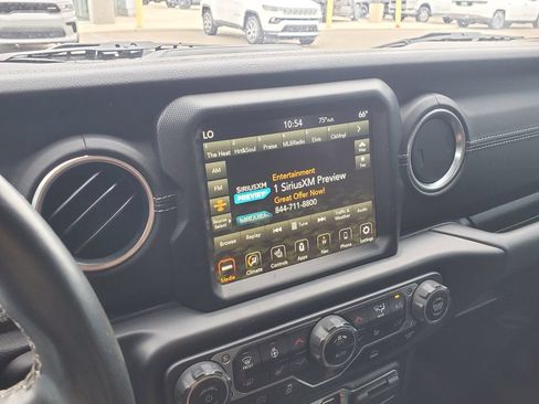 Used 2023 Jeep Wrangler Unlimited Sahara w/ Cold Weather Group AWD/4WD image 23