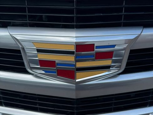 Used 2018 Cadillac Escalade ESV Luxury AWD/4WD image 79