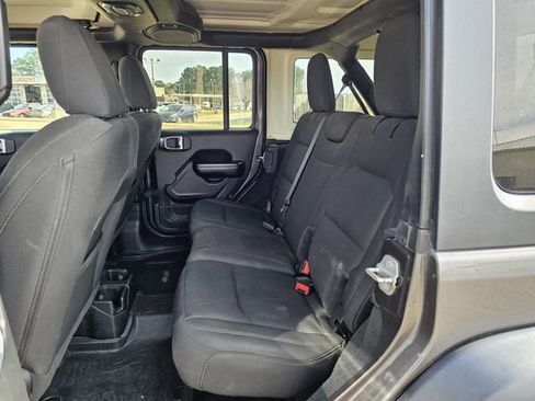 Used 2020 Jeep Wrangler Unlimited Sport S image 15
