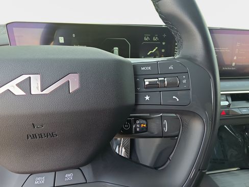 Used 2024 Kia EV9 GT-Line AWD/4WD image 20