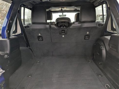 Used 2019 Jeep Wrangler Unlimited Sahara w/ Quick Order Package 24M Moab image 5