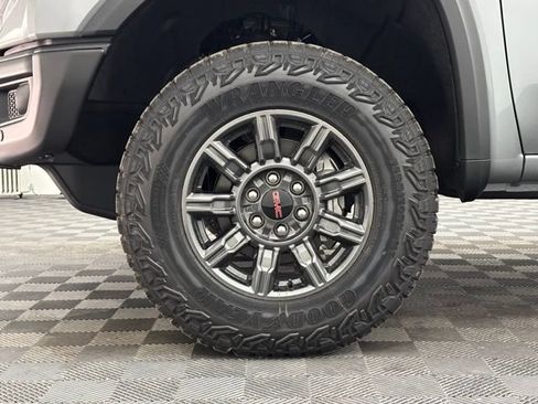 New 2026 GMC Sierra 1500 AT4X AWD/4WD image 17