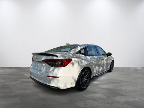 Certified 2024 Honda Civic Touring image 5