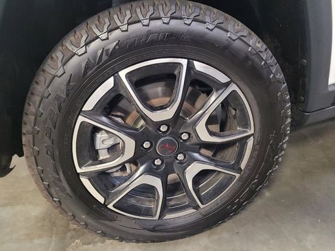 Used 2025 Jeep Compass Trailhawk AWD/4WD image 31