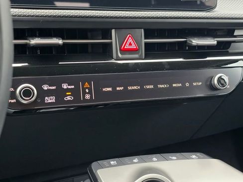 New 2025 Kia EV6 Wind AWD/4WD image 22
