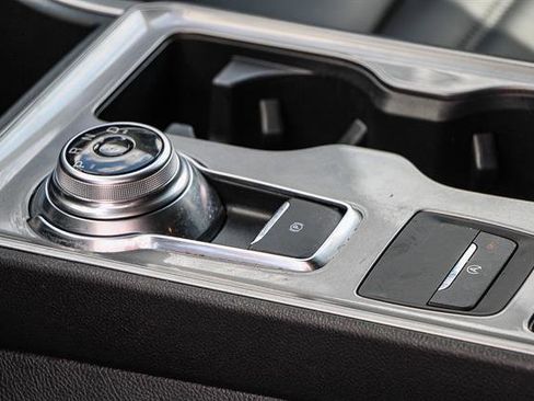 Used 2023 Ford Edge SEL image 21