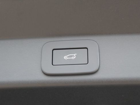 New 2026 Land Rover Range Rover Sport SE AWD/4WD image 34