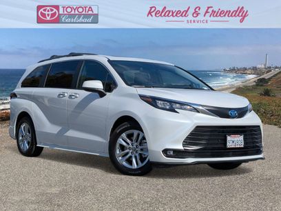 Used 2025 Toyota Sienna XLE w/ XLE Plus Package