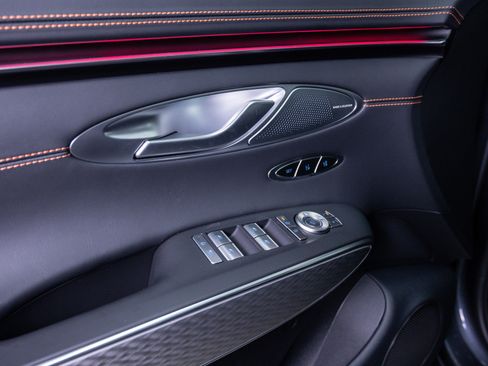 New 2026 Genesis GV70 2.5T Sport Prestige AWD/4WD image 18