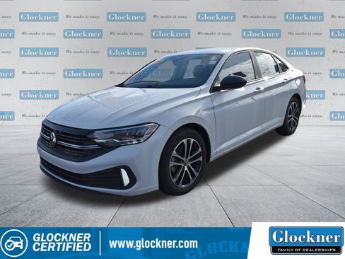 Used 2024 Volkswagen Jetta Sport image 1