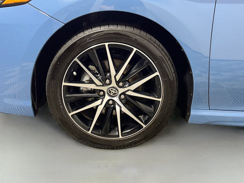 Used 2023 Toyota Camry SE FWD image 14