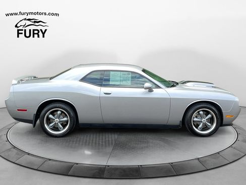 Used 2014 Dodge Challenger R/T Plus RWD image 2