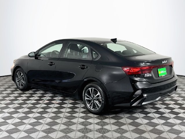Used 2024 Kia Forte LXS FWD image 6
