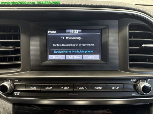 Used 2019 Hyundai Elantra SE w/ Cargo Package image 18