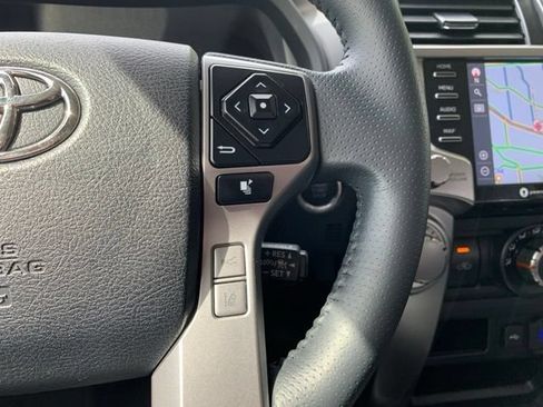 Used 2021 Toyota 4Runner SR5 AWD/4WD image 18