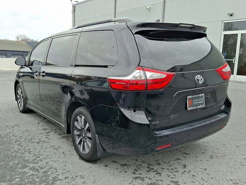 Used 2019 Toyota Sienna XLE Premium image 3