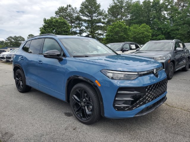 New 2026 Volkswagen Tiguan SE R-Line FWD image 3