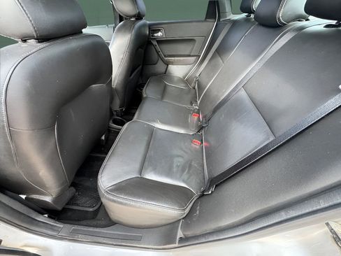 Used 2010 Ford Focus SES image 23