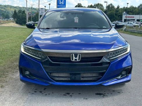 Used 2021 Honda Accord Sport image 2
