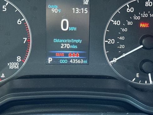 Used 2024 Toyota Corolla Cross AWD Hybrid image 25