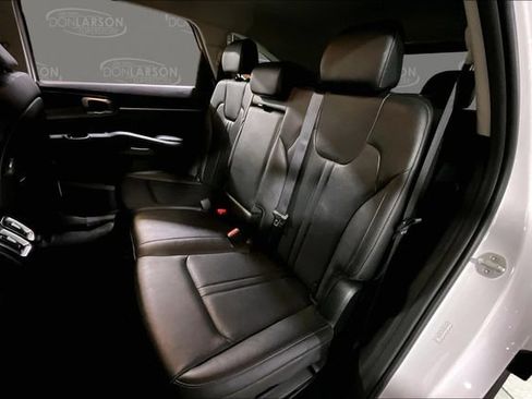 Used 2022 Kia Sorento S FWD image 14