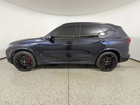 Used 2025 BMW X5 sDrive40i w/ Executive Package image 4