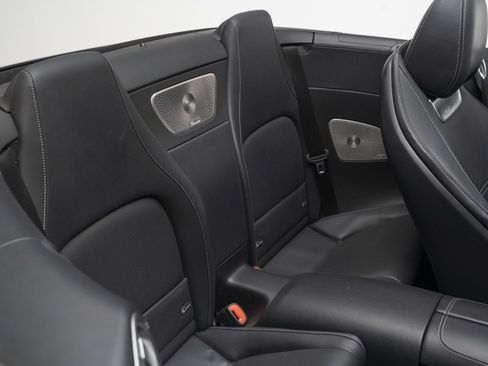 Used 2022 Mercedes-Benz SL 63 AMG SL 63 AMGﾮ w/ Driver Assistance Package image 46