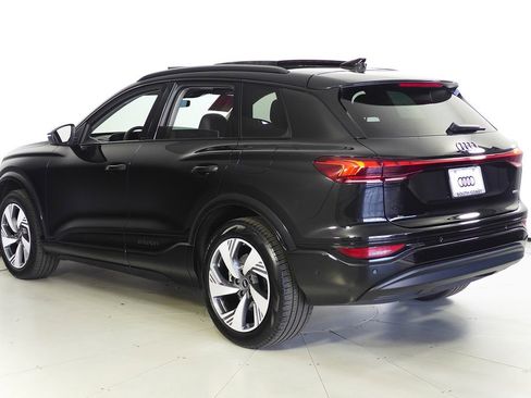 Used 2025 Audi Q6 e-tron Premium w/ 20" Wheel Package image 9
