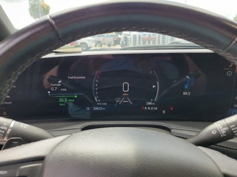 Used 2024 Cadillac XT4 Premium Luxury image 16