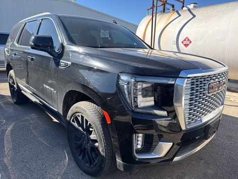 Used 2024 GMC Yukon Denali image 3