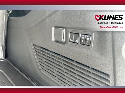 New 2026 GMC Yukon XL Elevation w/ Elevation Premium Package image 31