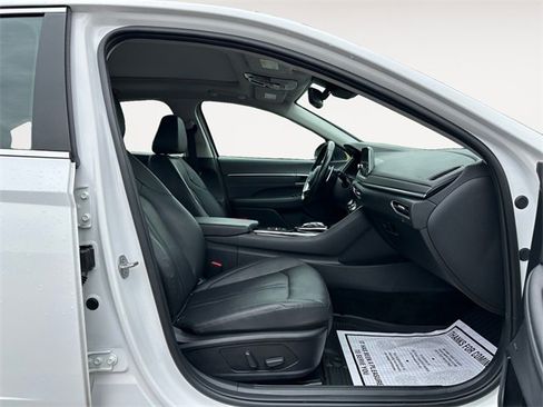 Used 2023 Hyundai Sonata Limited image 15