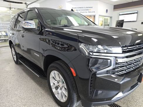 Used 2024 Chevrolet Tahoe Premier AWD/4WD image 3