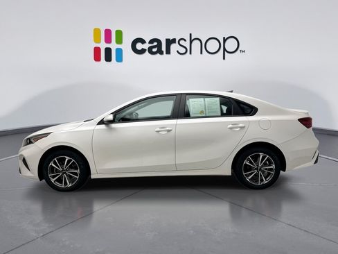 Used 2023 Kia Forte LXS FWD image 2