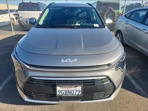 Certified 2023 Kia Niro EX image 2