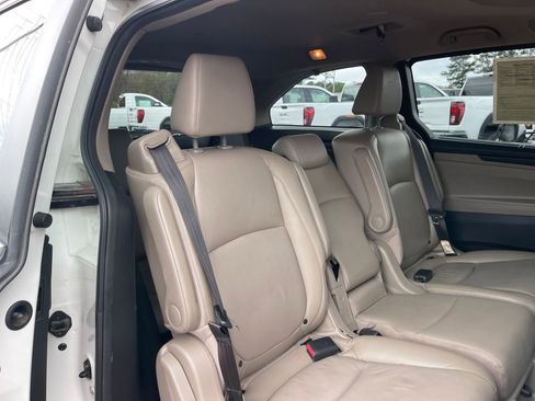 Used 2019 Honda Odyssey EX-L image 24