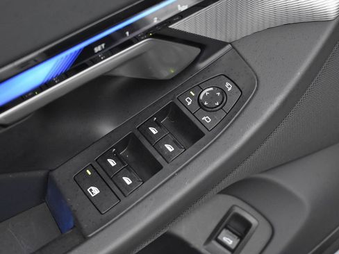 Used 2024 BMW i5 M60 image 9