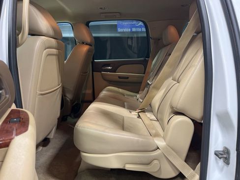 Used 2012 Chevrolet Suburban LT w/ Luxury Package AWD/4WD image 30