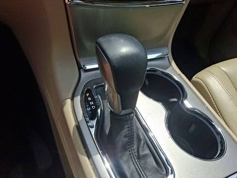 Used 2019 Jeep Grand Cherokee Limited w/ Trailer Tow Group IV AWD/4WD image 14