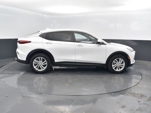 Used 2025 Buick Envista Preferred image 4