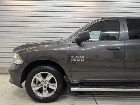 Used 2018 RAM 1500 Express w/ Express Value Package image 3