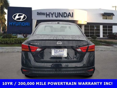 Used 2023 Nissan Altima 2.5 SV image 5