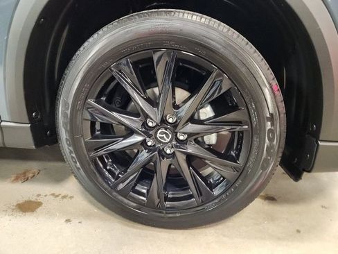 Used 2023 MAZDA CX-5 Carbon Edition image 34