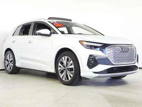 Used 2023 Audi Q4 e-tron Premium Plus w/ Premium Plus image 4