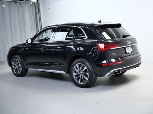 Used 2023 Audi Q5 2.0T Premium w/ Convenience Package AWD/4WD image 11