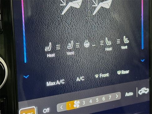 Used 2024 RAM 2500 Laramie w/ Night Edition image 19