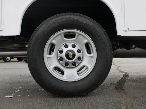 Used 2024 Chevrolet Silverado 2500 W/T w/ WT Convenience Package RWD image 30