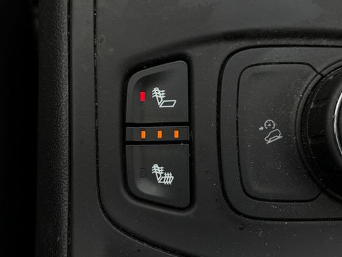 Used 2019 GMC Terrain SLE w/ Driver Convenience Package AWD/4WD image 28